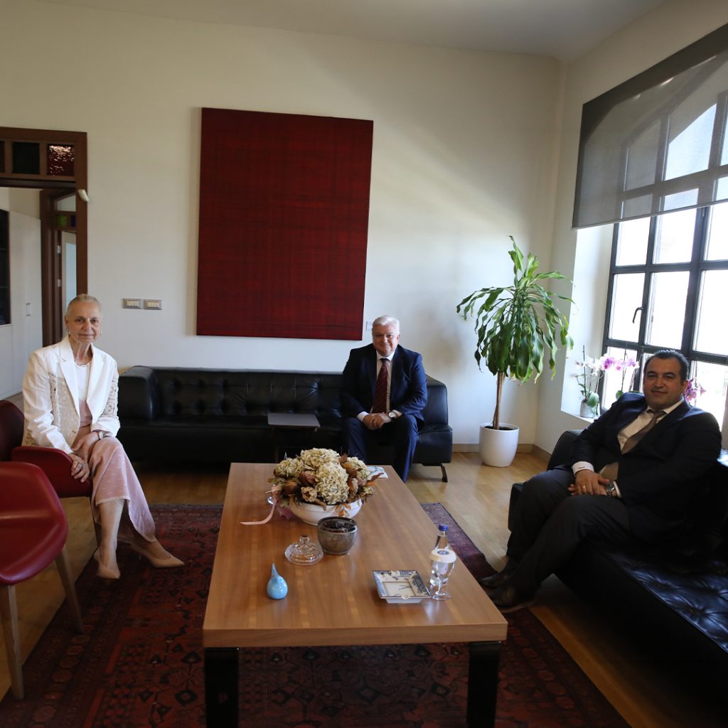 Fatih İlçe Emniyet Müdürü Osman Tınmazol’dan Rektörümüze Ziyaret