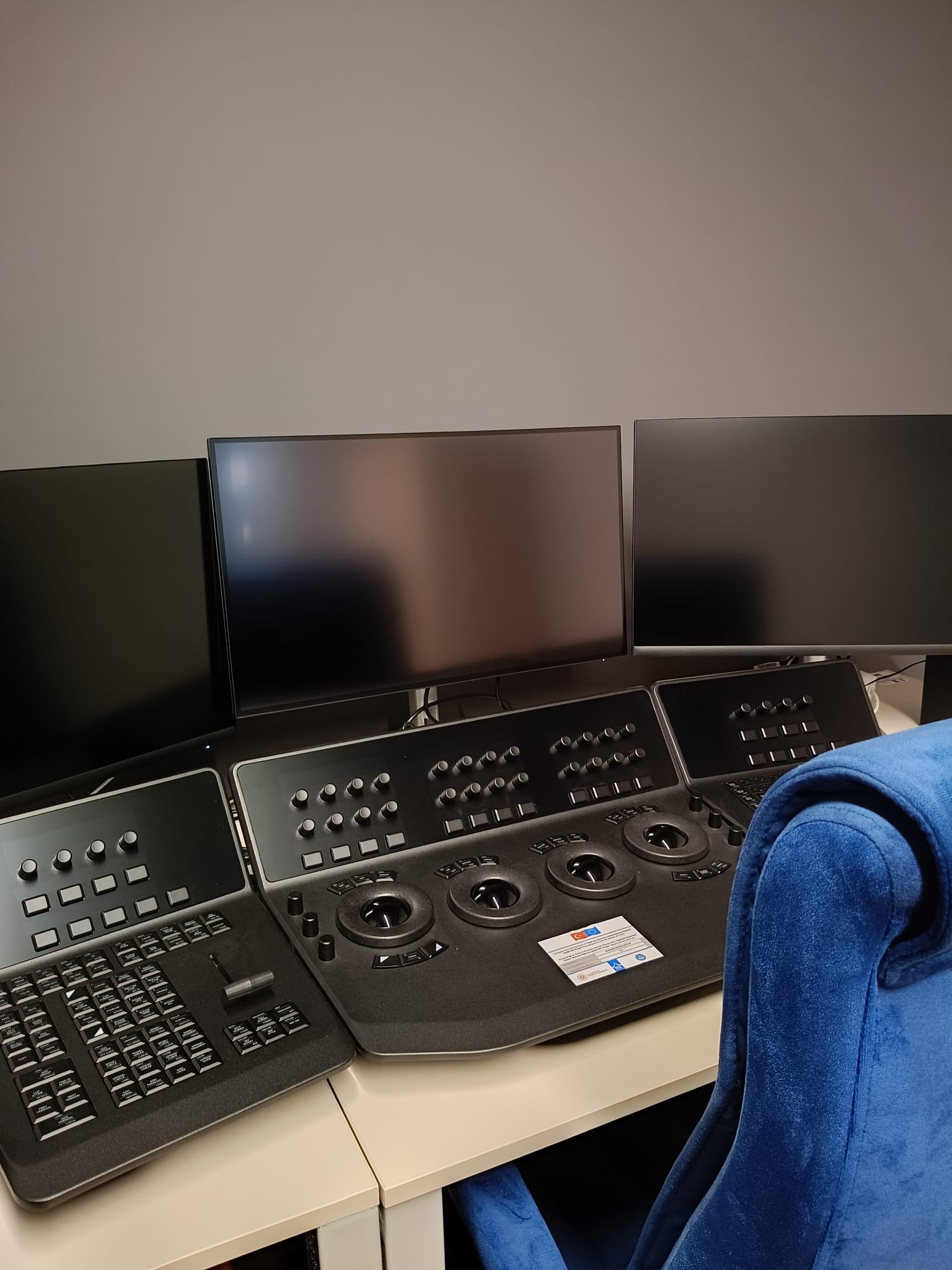 Post-prodüksiyon color seti kontrol yüzeyi