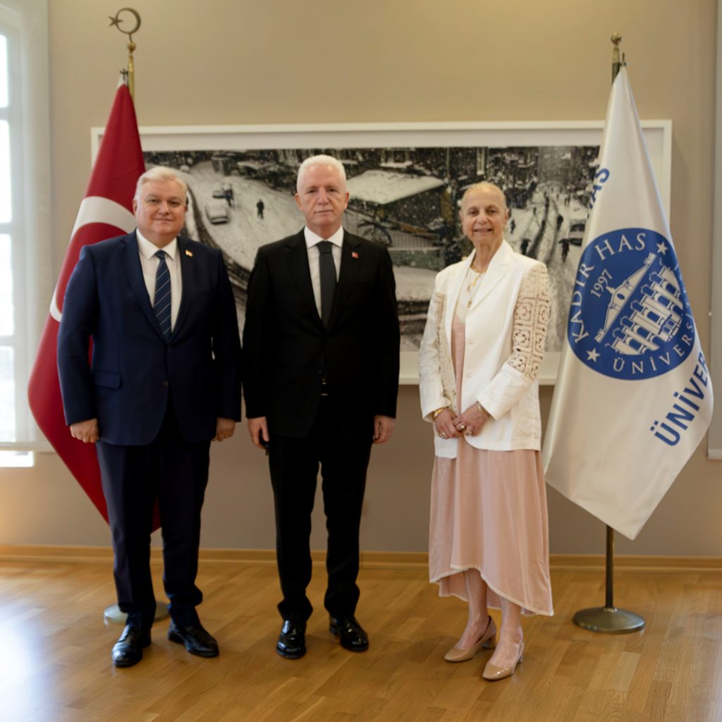 Rektörümüz Prof. Dr. Ayşe Başar, İstanbul Valisi Davut Gül’ü Ağırladı